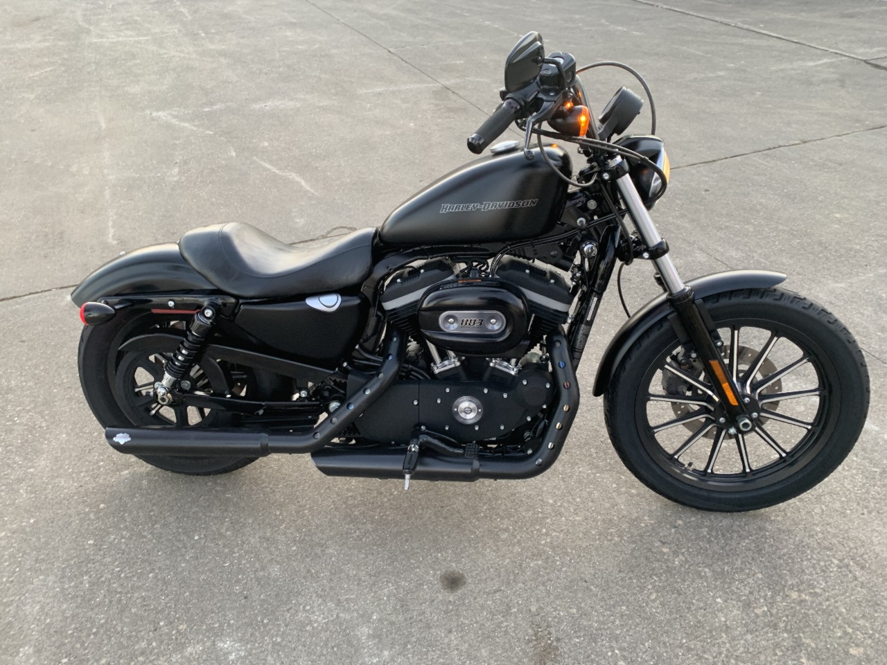 2010 Harley Davidson  XL883N Sportster Iron